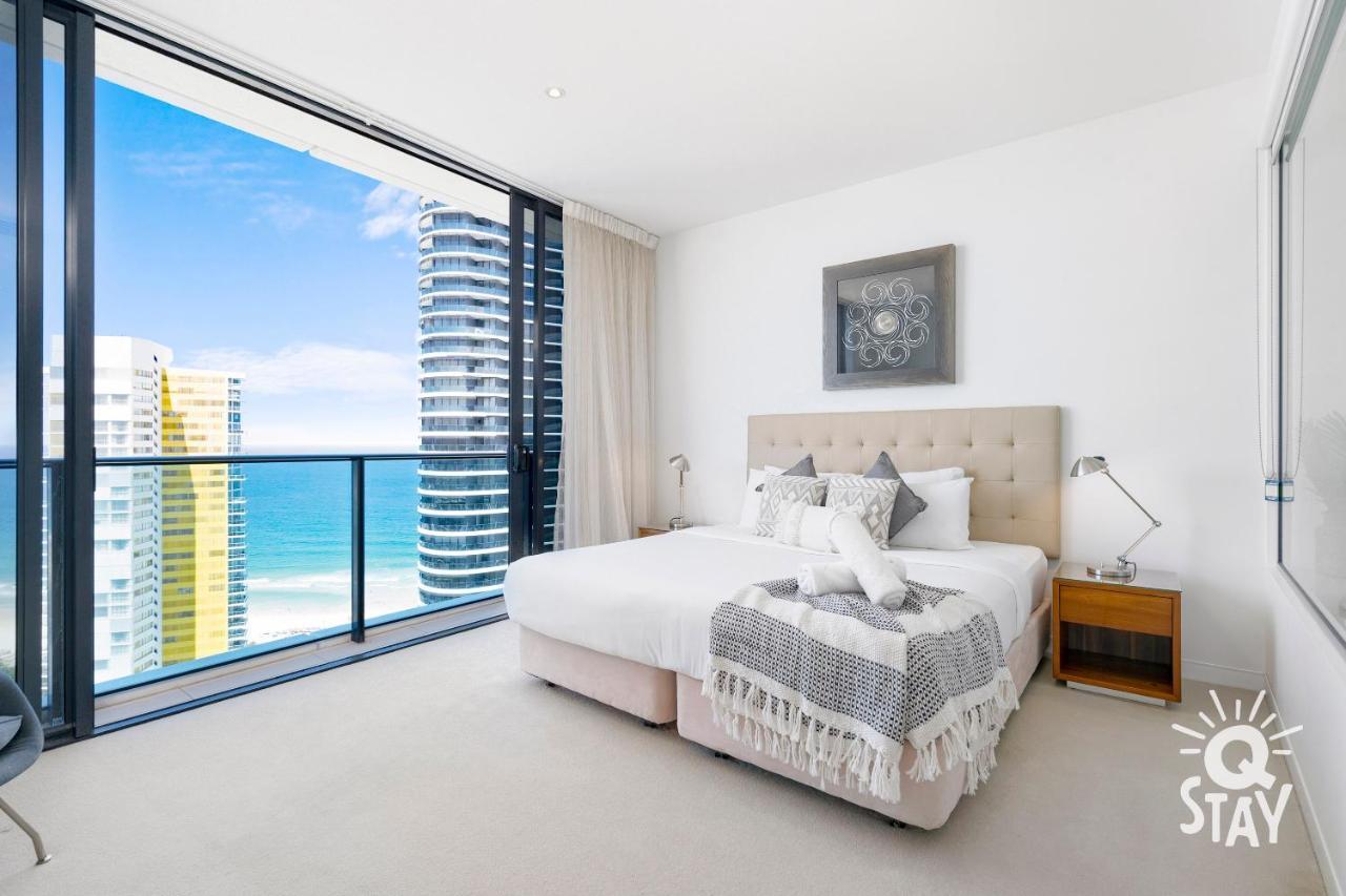 Oracle - Q Apartment *